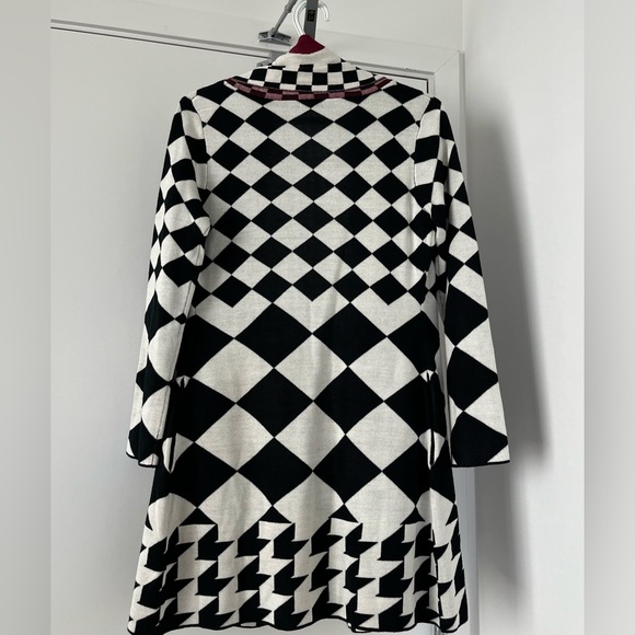 Colorful Geometric Patterned Cardigan - Picture 3 of 8